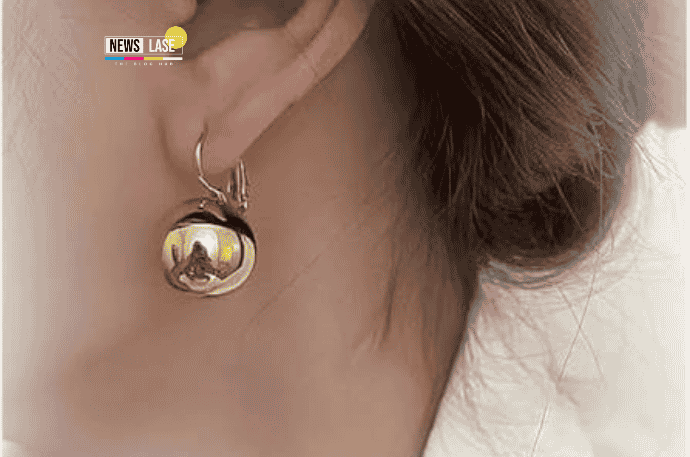 Fashion goes around the seasons but round earrings are among the favorite jewellery options across the world. They're winning these types of fans for a number of important reasons.